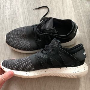 Adidas tubular